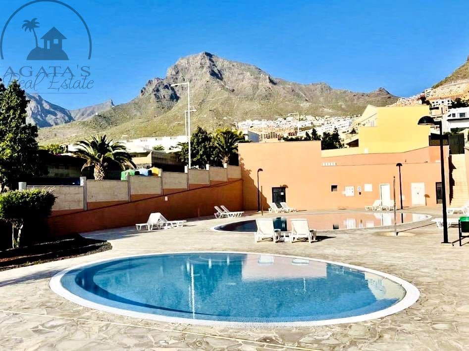 1 makuuhuone Asunto myytävänä paikassa Costa Adeje mukana 
autotalli - 330 000 € (Ref: 8069980)