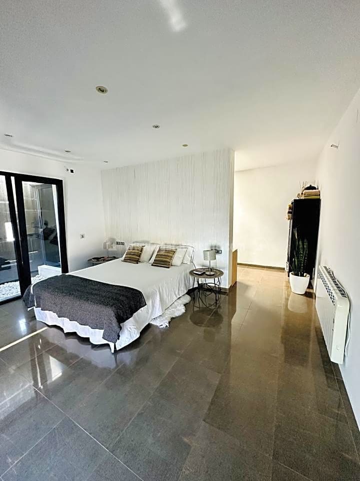 4 soveværelse Villa til salg i Puerto de la Cruz med swimmingpool garage - € 795.000 (Ref: 8158463)