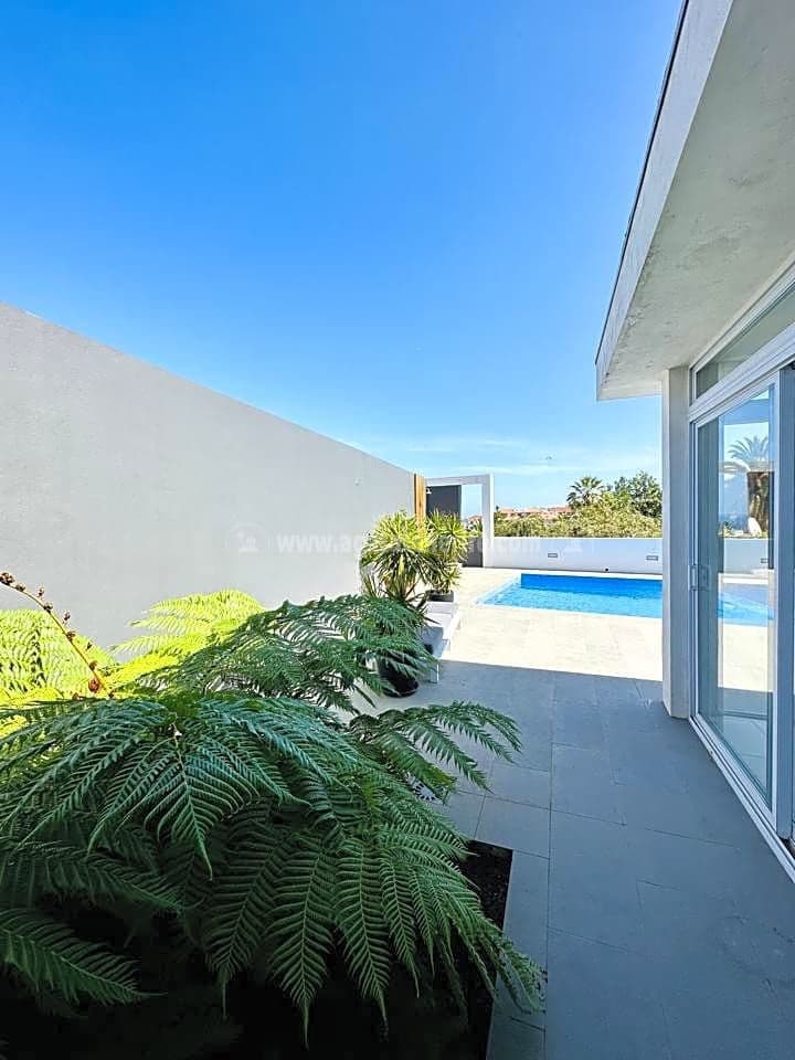 4 soveværelse Villa til salg i Puerto de la Cruz med swimmingpool garage - € 795.000 (Ref: 8158463)