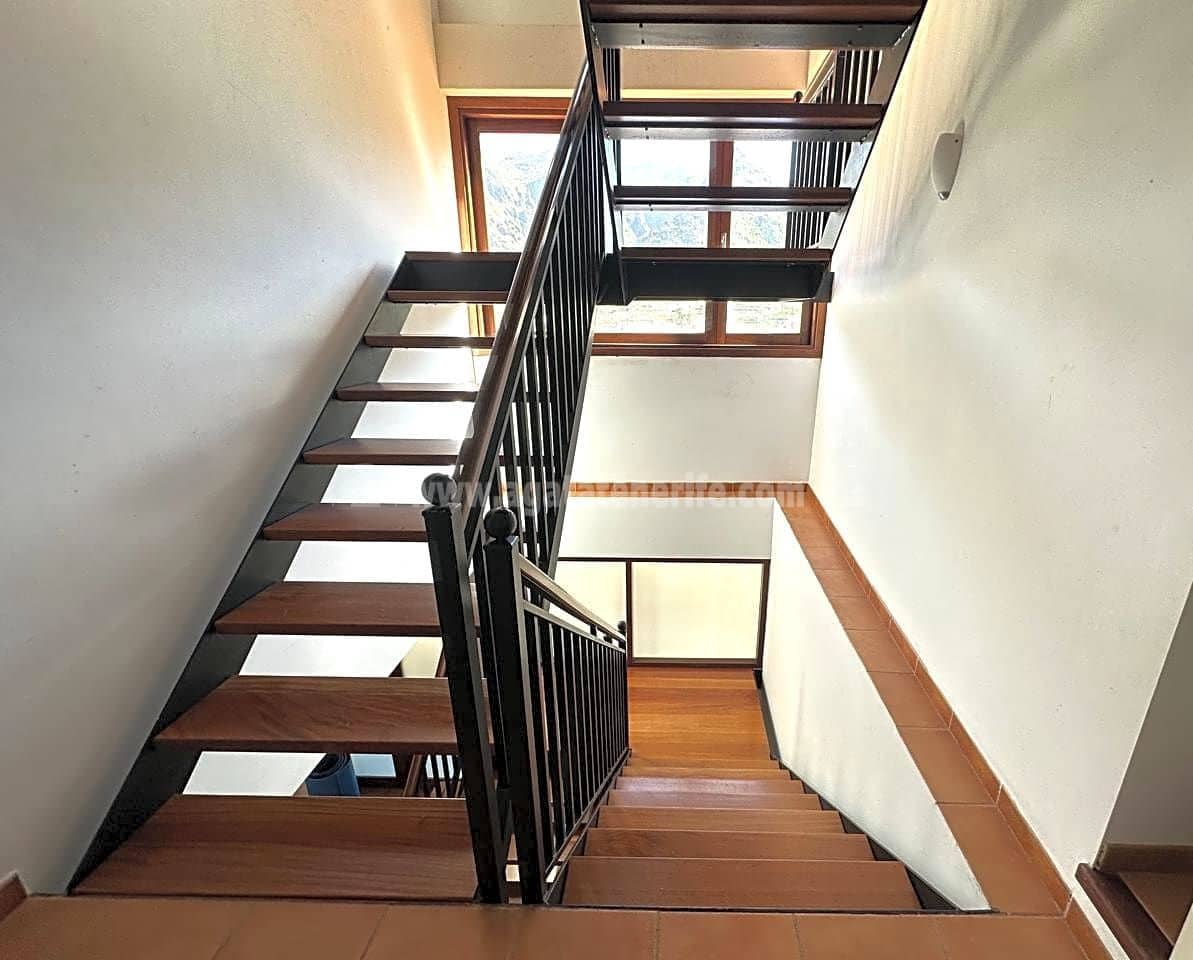 9 soveværelse Villa til salg i Los Silos med swimmingpool - € 1.680.000 (Ref: 8171640)