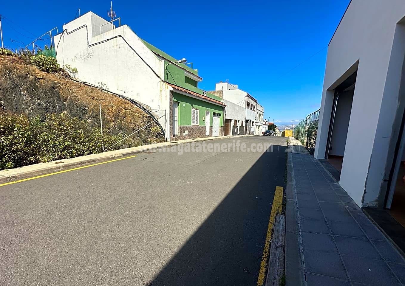 9 soveværelse Villa til salg i Los Silos med swimmingpool - € 1.680.000 (Ref: 8171640)