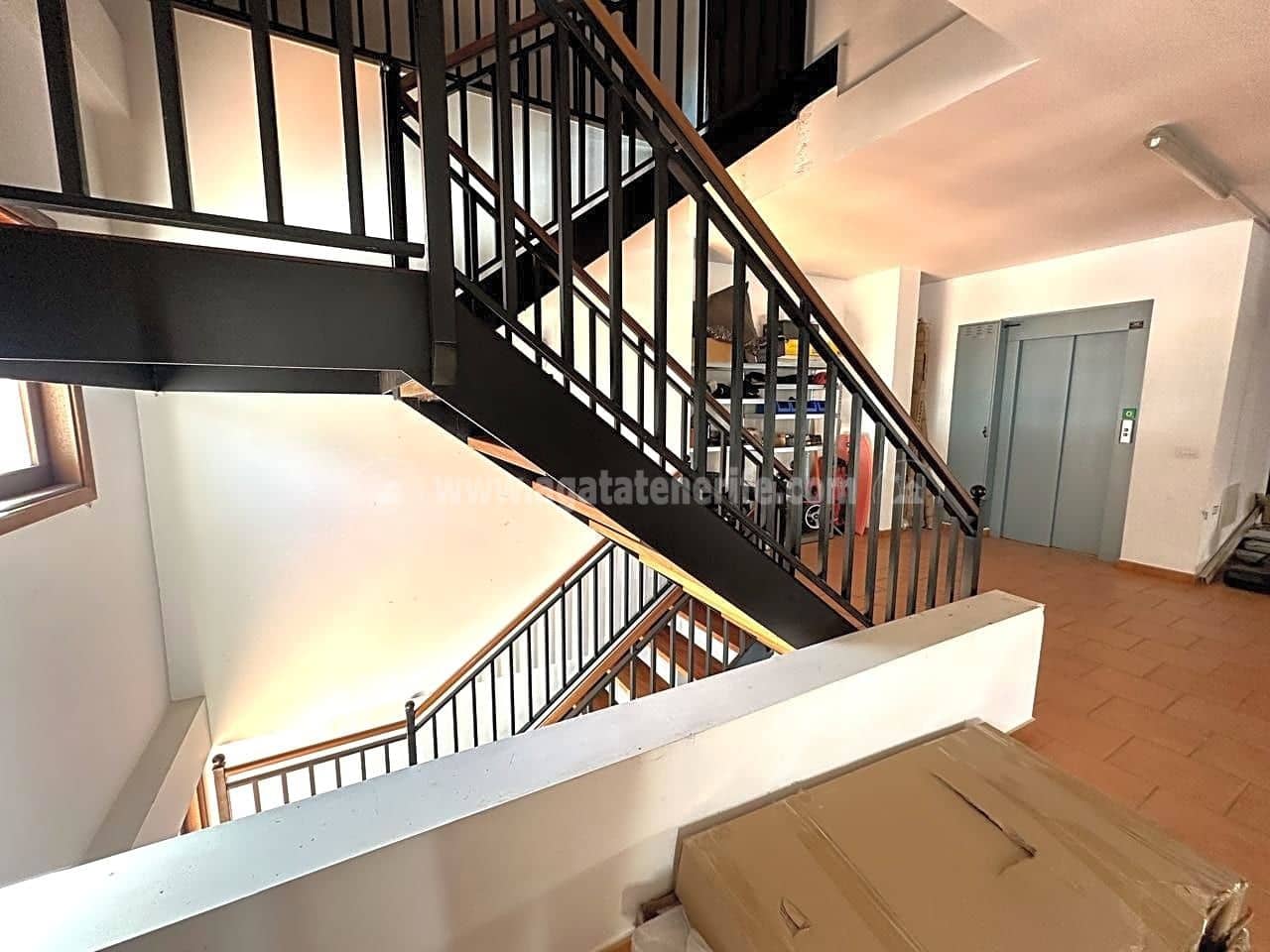 9 soveværelse Villa til salg i Los Silos med swimmingpool - € 1.680.000 (Ref: 8171640)