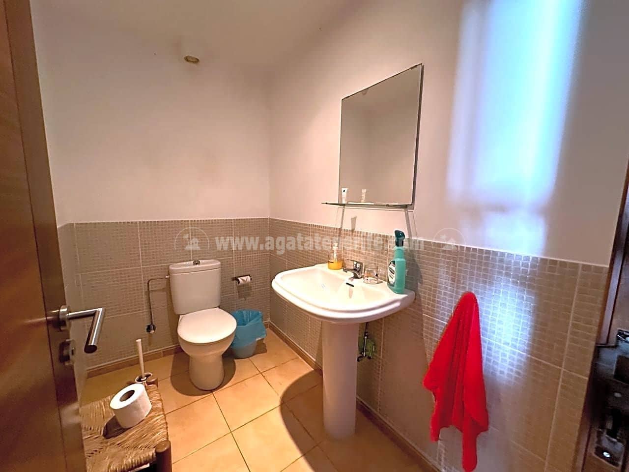 9 soveværelse Villa til salg i Los Silos med swimmingpool - € 1.680.000 (Ref: 8171640)