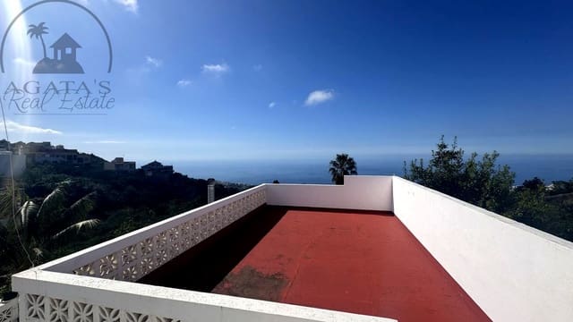 4 bedroom Villa for sale in La Guancha with garage - € 380,000 (Ref: 8283601)