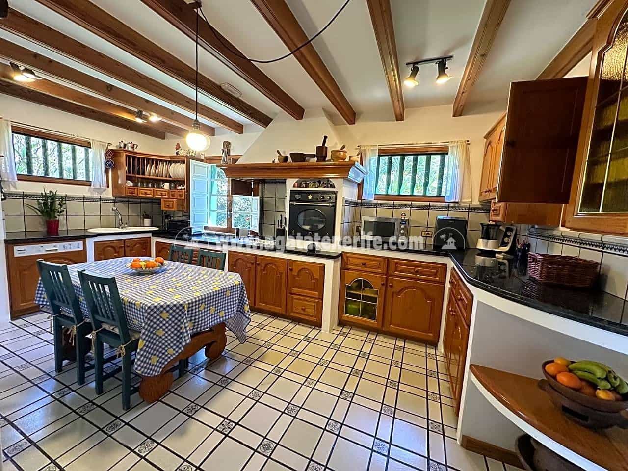 7 soveværelse Finca/Landehus til salg i Buenavista del Norte med swimmingpool garage - € 1.940.000 (Ref: 8292093)