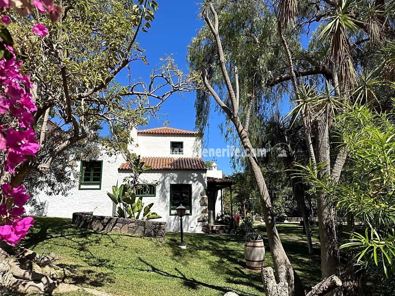 7 soveværelse Finca/Landehus til salg i Buenavista del Norte med swimmingpool garage - € 1.940.000 (Ref: 8292093)