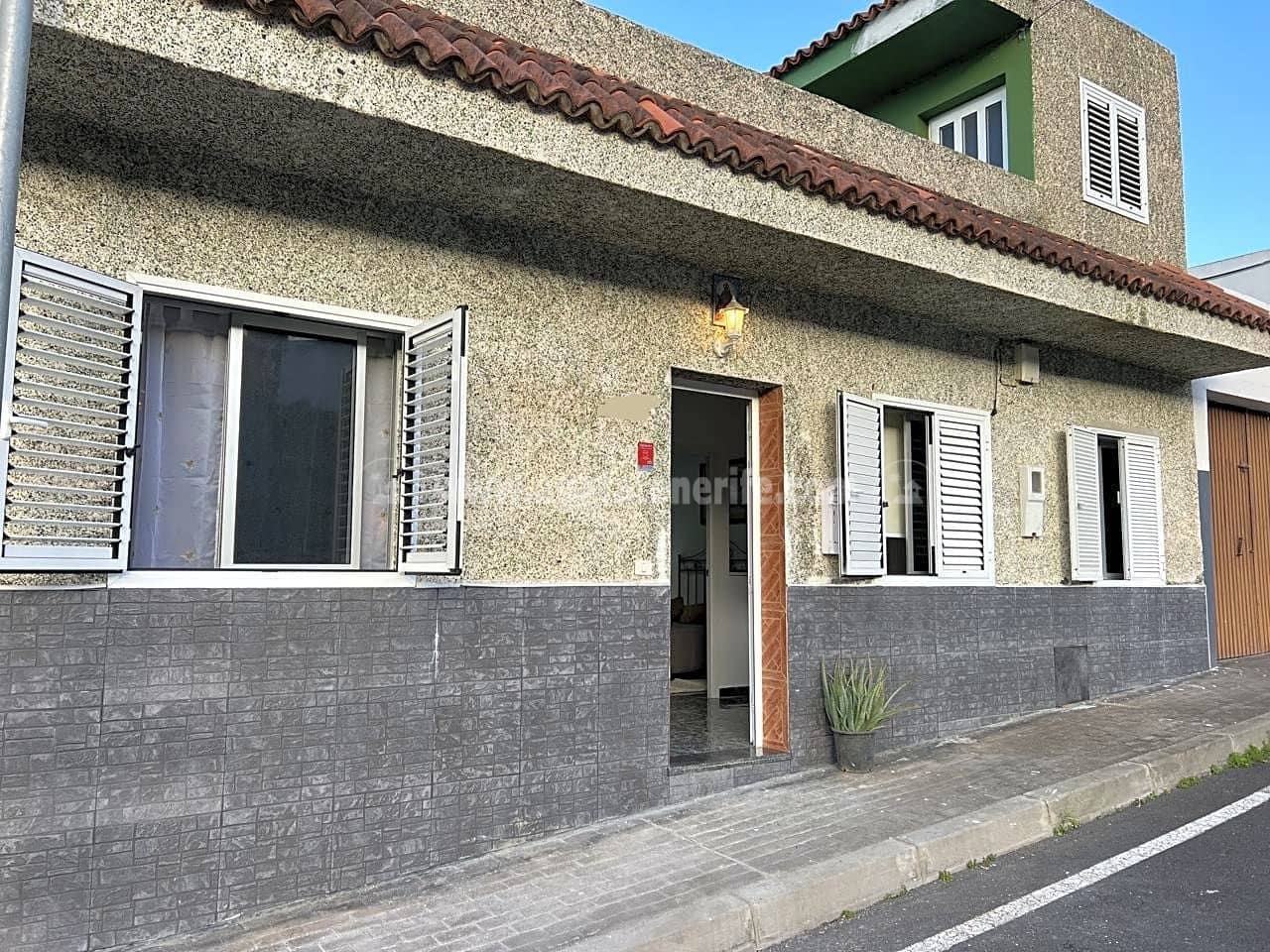 2 bedroom Flat for rent in La Guancha - € 800 (Ref: 8396148)