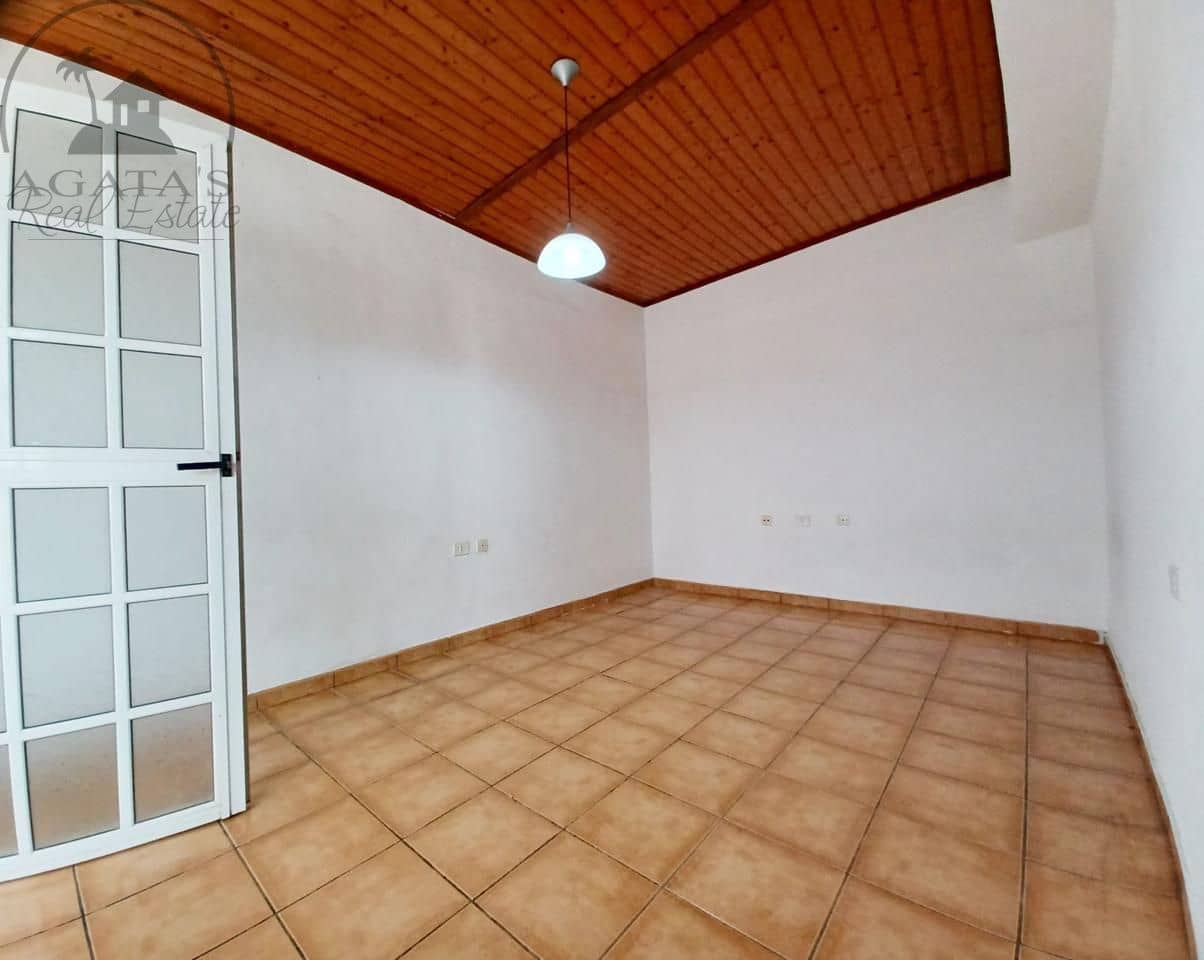 6 camera da letto Villa in vendita in Arafo con garage - 349.000 € (Rif: 8424781)