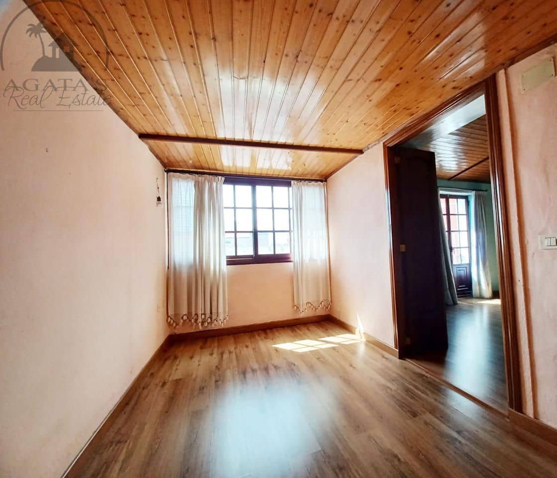 6 camera da letto Villa in vendita in Arafo con garage - 349.000 € (Rif: 8424781)