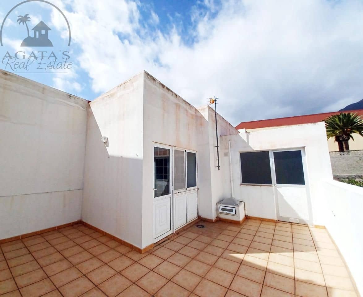 6 camera da letto Villa in vendita in Arafo con garage - 349.000 € (Rif: 8424781)