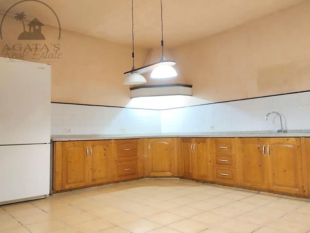 6 camera da letto Villa in vendita in Arafo con garage - 349.000 € (Rif: 8424781)