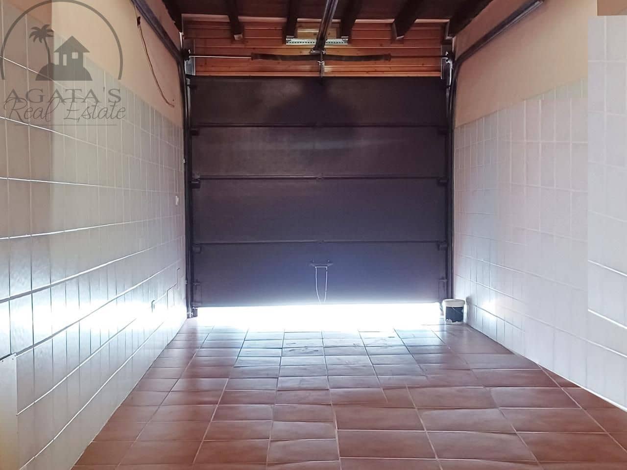 6 camera da letto Villa in vendita in Arafo con garage - 349.000 € (Rif: 8424781)