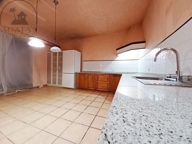 6 camera da letto Villa in vendita in Arafo con garage - 349.000 € (Rif: 8424781)