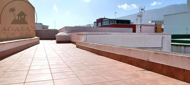 6 camera da letto Villa in vendita in Arafo con garage - 349.000 € (Rif: 8424781)