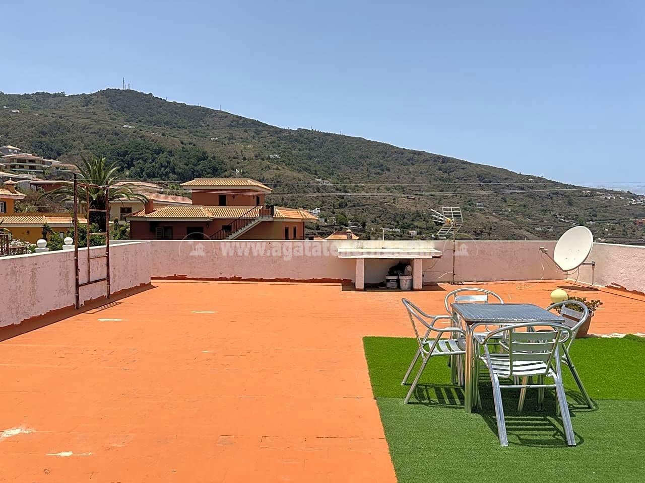 2 quarto Apartamento para arrendar em Icod de los Vinos - 950 € (Ref: 8437572)