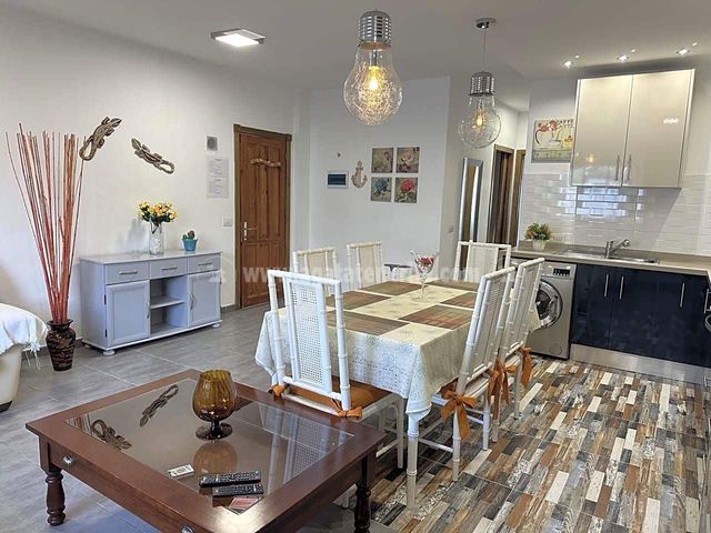 2 quarto Apartamento para arrendar em Icod de los Vinos - 950 € (Ref: 8437572)