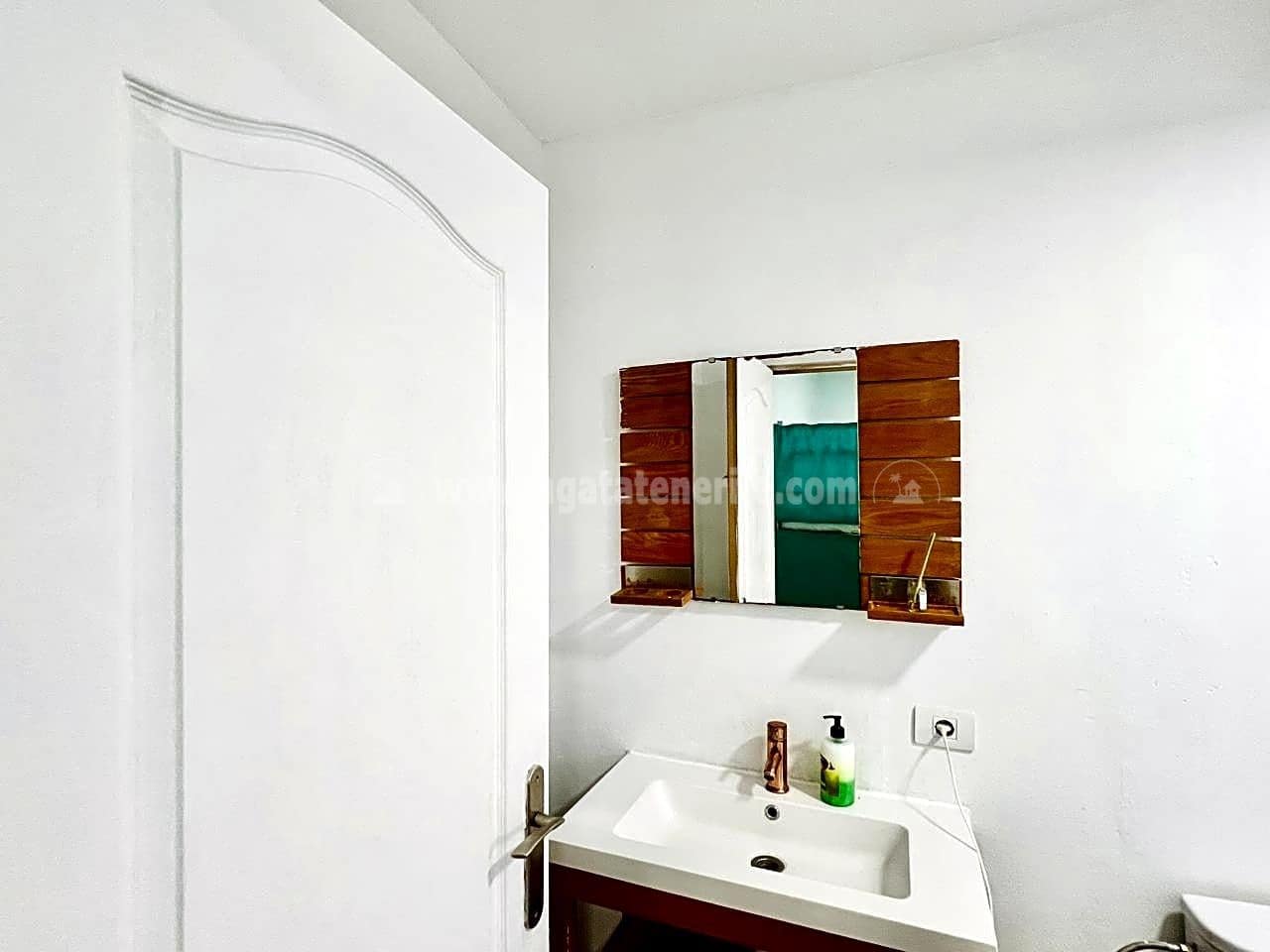 6 chambre Villa/Maison à vendre à Puerto de la Cruz - 600 000 € (Ref: 8454334)