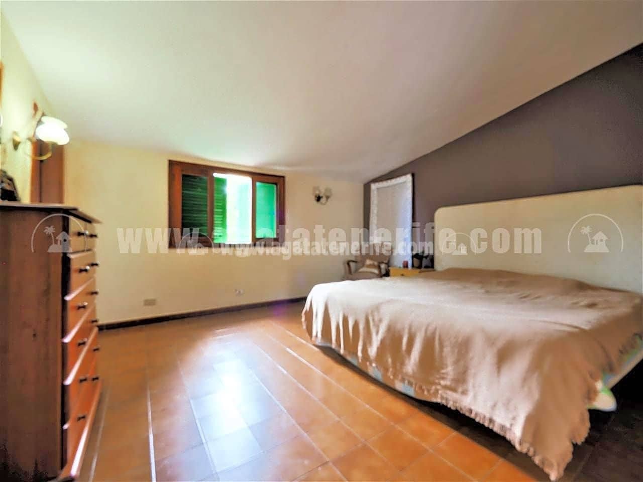 3 bedroom Finca/Country House for sale in Icod de los Vinos - € 460,000 (Ref: 8500056)