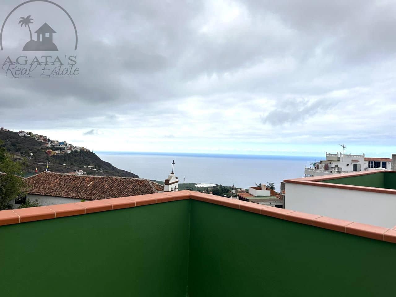 3 bedroom Villa for sale in Icod de los Vinos with garage - € 300,000 (Ref: 8552519)