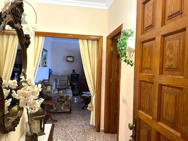 3 slaapkamer Villa te koop in Icod de los Vinos met garage - € 300.000 (Ref: 8552519)
