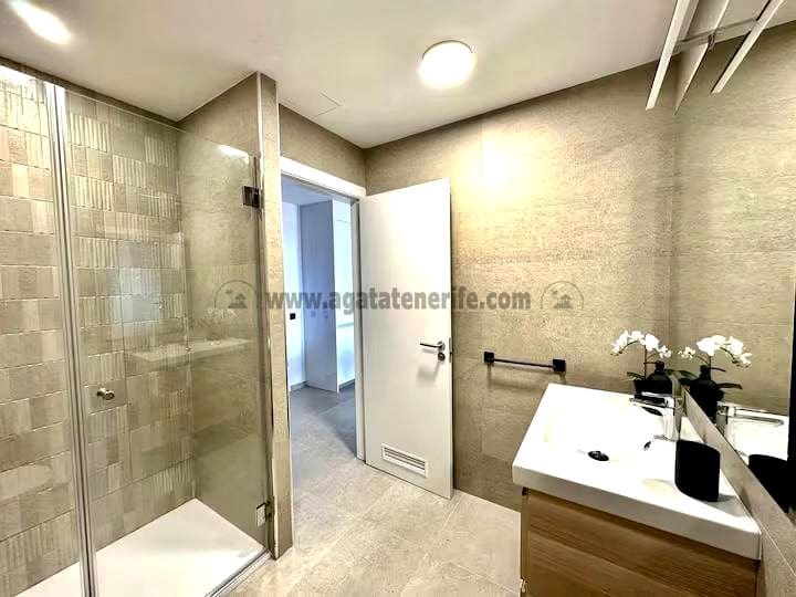 2 sypialnia Mieszkanie na sprzedaż w Puerto de la Cruz z basenem garażem - 340 000 € (Ref: 8743943)