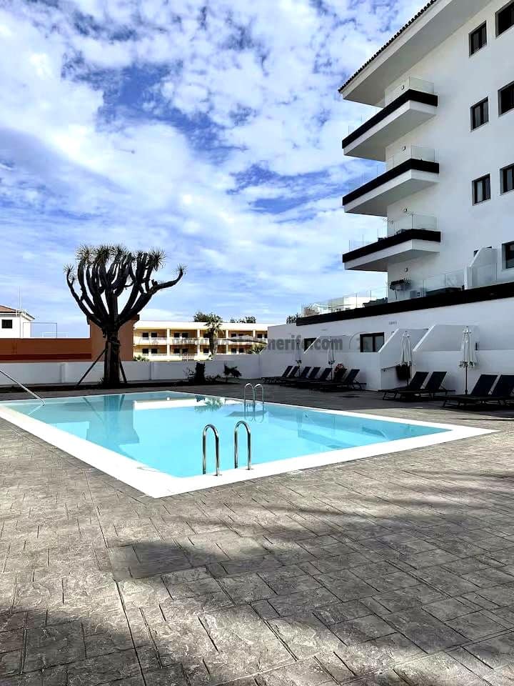 2 sypialnia Mieszkanie na sprzedaż w Puerto de la Cruz z basenem garażem - 340 000 € (Ref: 8743943)