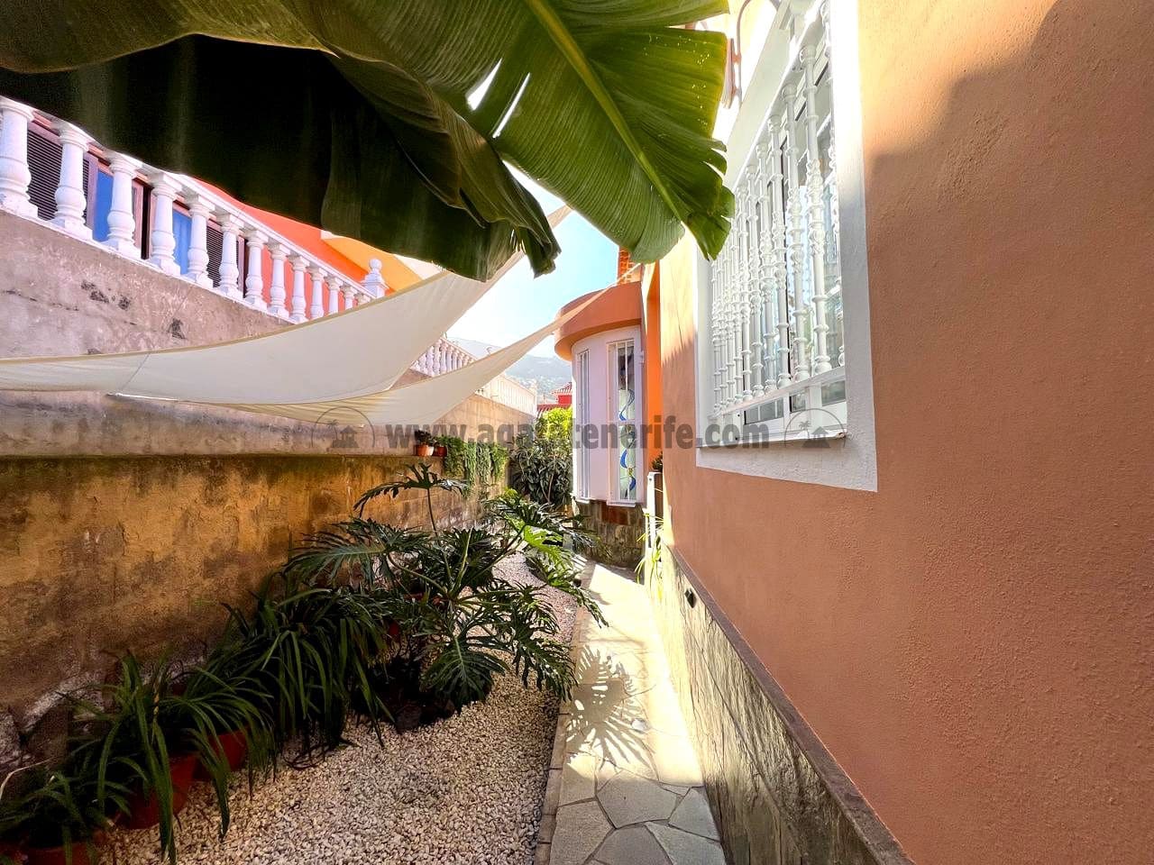 3 soveværelse Villa til salg i Icod de los Vinos med garage - € 539.000 (Ref: 8779852)