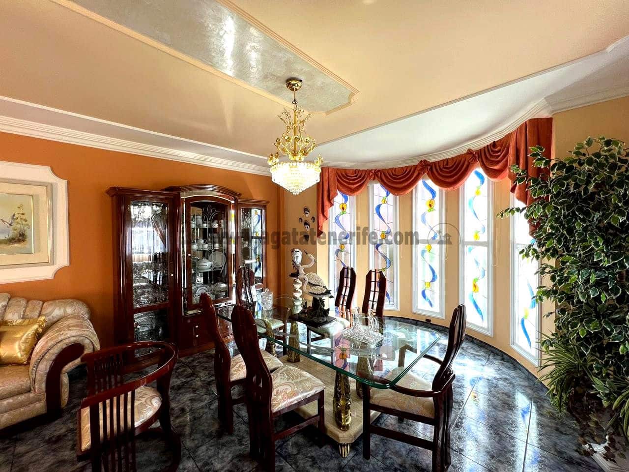 3 soveværelse Villa til salg i Icod de los Vinos med garage - € 539.000 (Ref: 8779852)