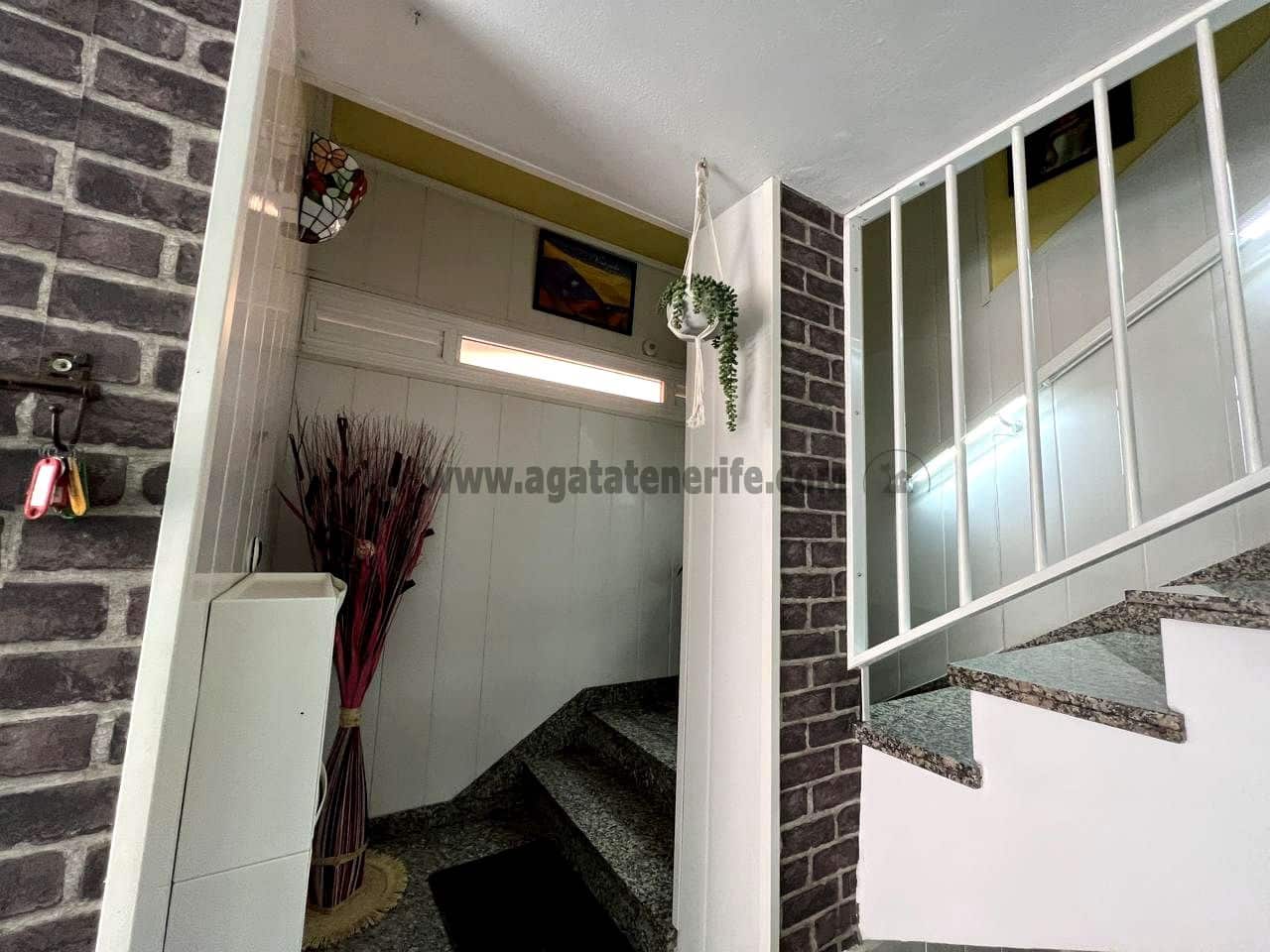 3 soveværelse Villa til salg i Icod de los Vinos med garage - € 539.000 (Ref: 8779852)