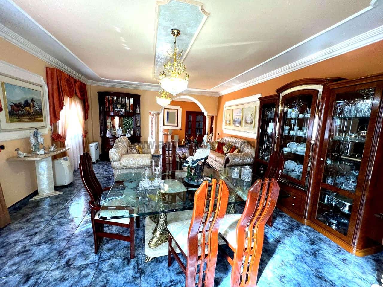 3 soveværelse Villa til salg i Icod de los Vinos med garage - € 539.000 (Ref: 8779852)