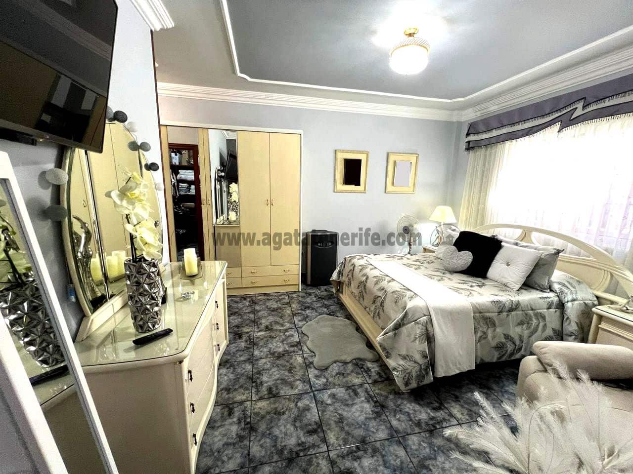 3 soveværelse Villa til salg i Icod de los Vinos med garage - € 539.000 (Ref: 8779852)