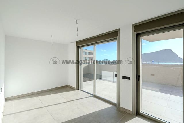 3 chambre Appartement à vendre à La Tejita, Granadilla de Abona avec piscine garage - 660 000 € (Ref: 8790934)