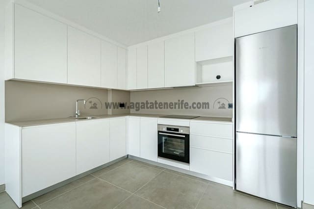 3 chambre Appartement à vendre à La Tejita, Granadilla de Abona avec piscine garage - 660 000 € (Ref: 8790934)