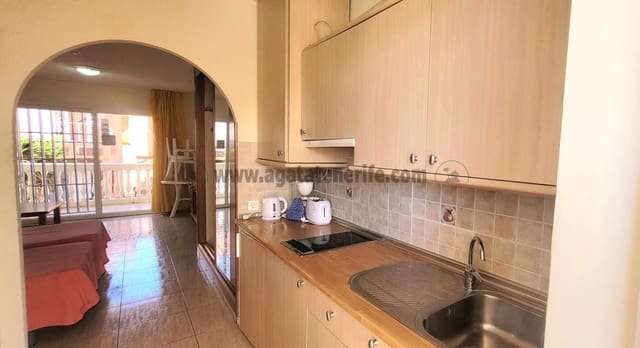 Mieszkanie na sprzedaż w Costa del Silencio, Arona z basenem garażem - 148 500 € (Ref: 8796767)