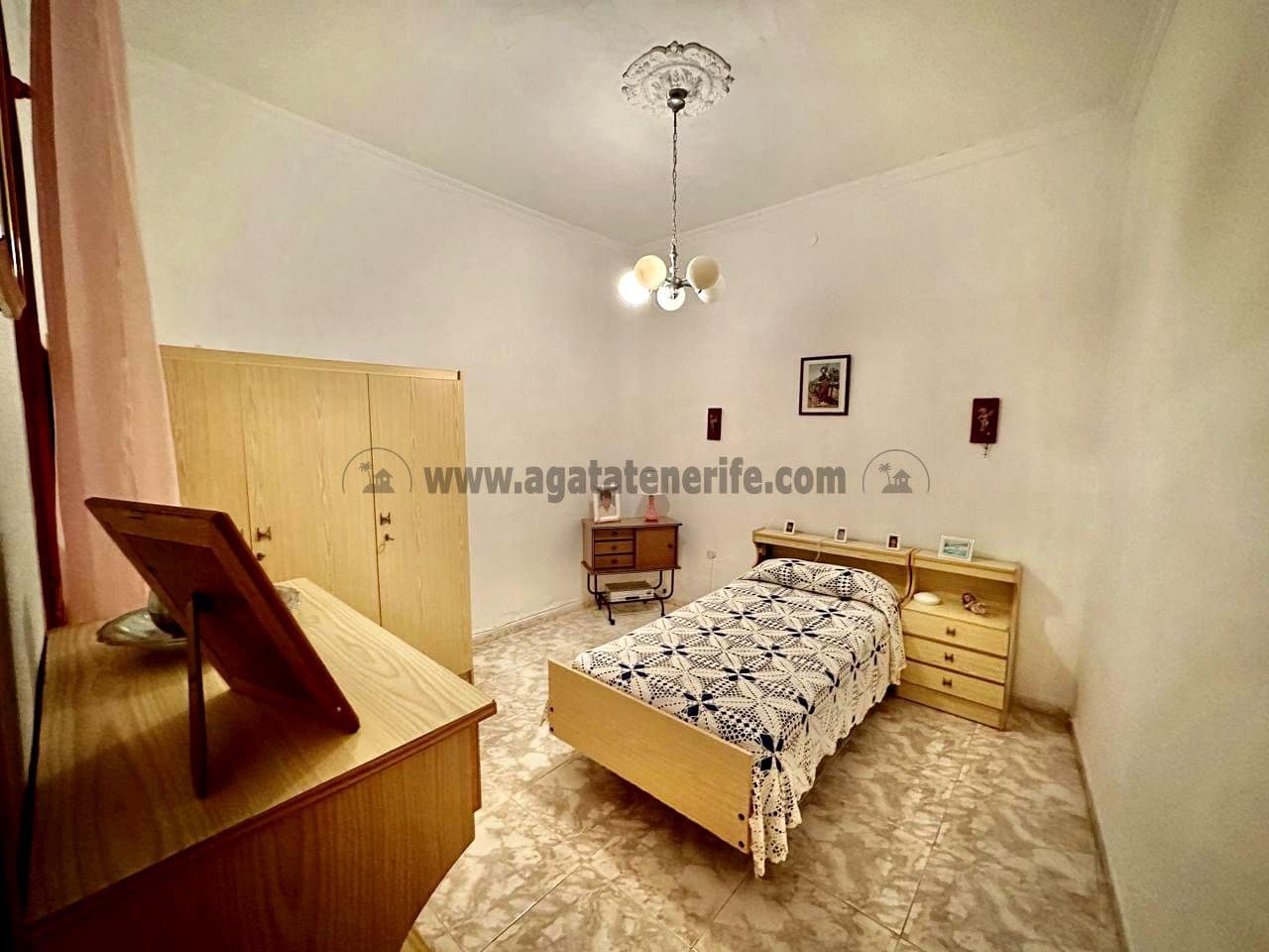 4 soveværelse Villa til salg i Los Silos med garage - € 315.000 (Ref: 8814212)