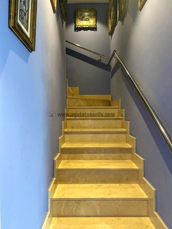 4 soveværelse Villa til salg i Los Realejos med garage - € 695.000 (Ref: 8864223)