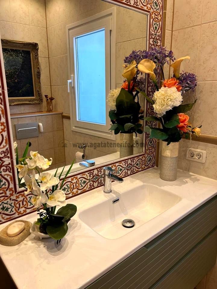 4 soveværelse Villa til salg i Los Realejos med garage - € 695.000 (Ref: 8864223)