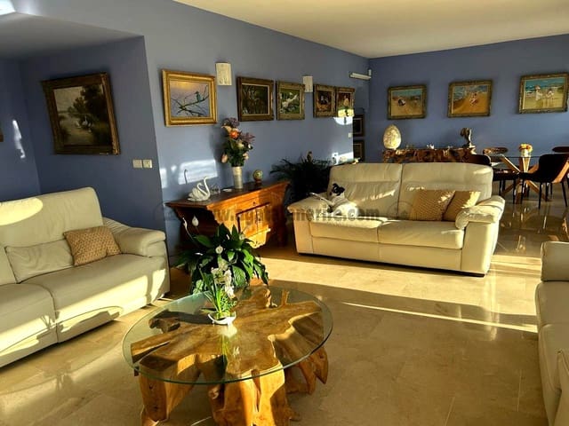 4 sovrum Villa till salu i Los Realejos med garage - 695 000 € (Ref: 8864223)