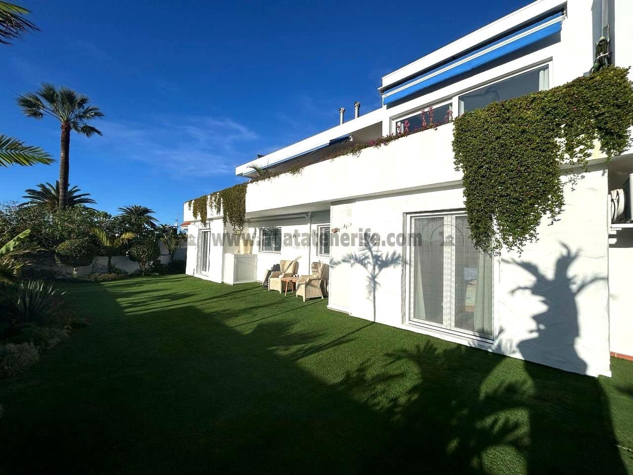 4 soveværelse Villa til salg i Los Realejos med garage - € 695.000 (Ref: 8864223)