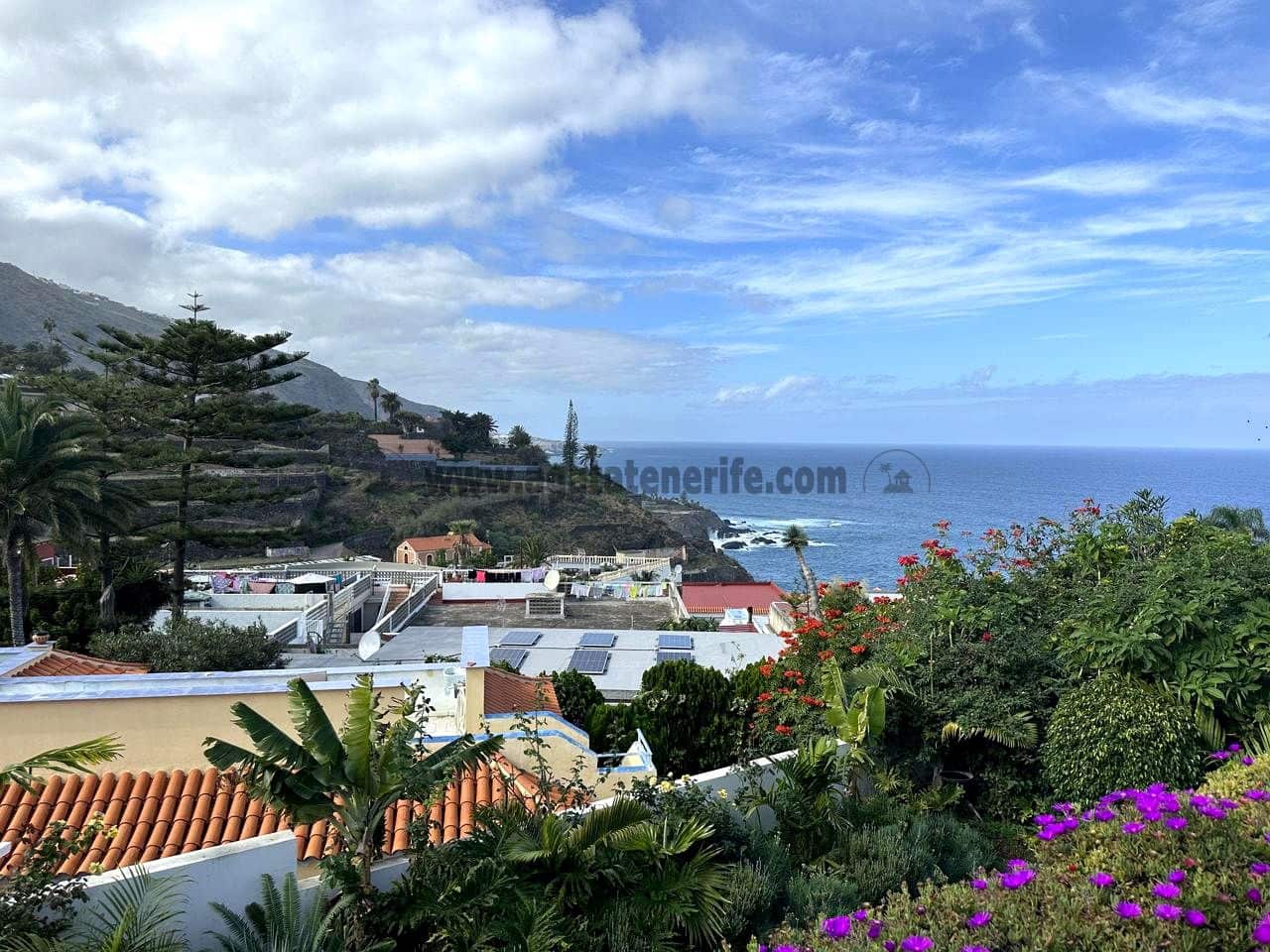 4 soveværelse Villa til salg i Los Realejos med garage - € 695.000 (Ref: 8864223)