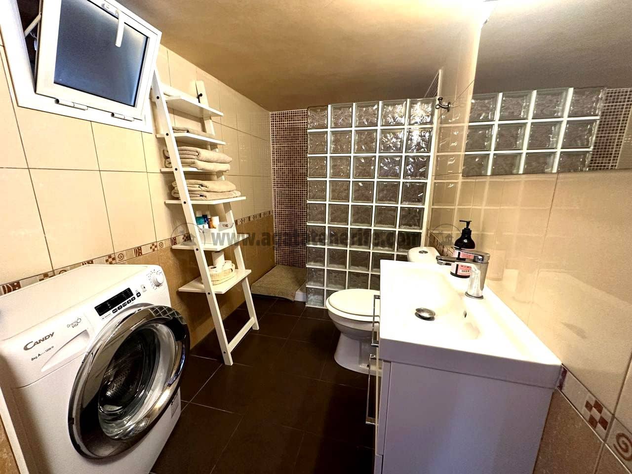 1 quarto Apartamento para arrendar em Puerto de la Cruz - 930 € (Ref: 8939256)