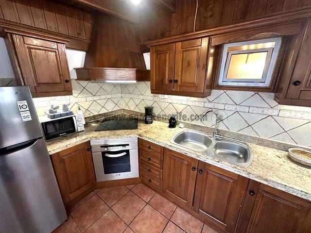 1 quarto Apartamento para arrendar em Puerto de la Cruz - 930 € (Ref: 8939256)