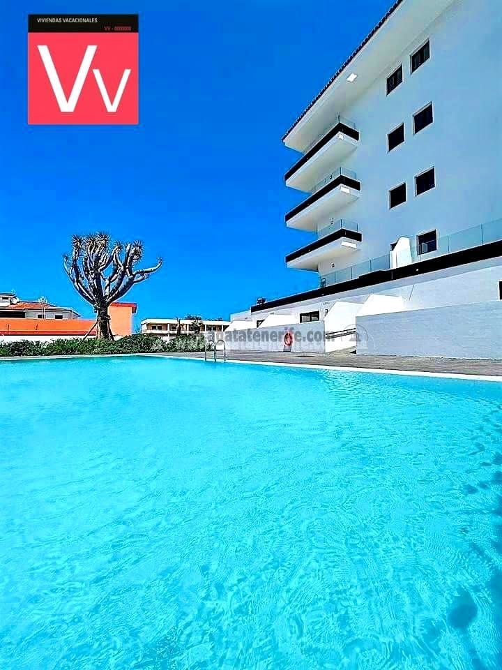 1 chambre Appartement à vendre à Puerto de la Cruz avec piscine garage - 240 000 € (Ref: 8953995)
