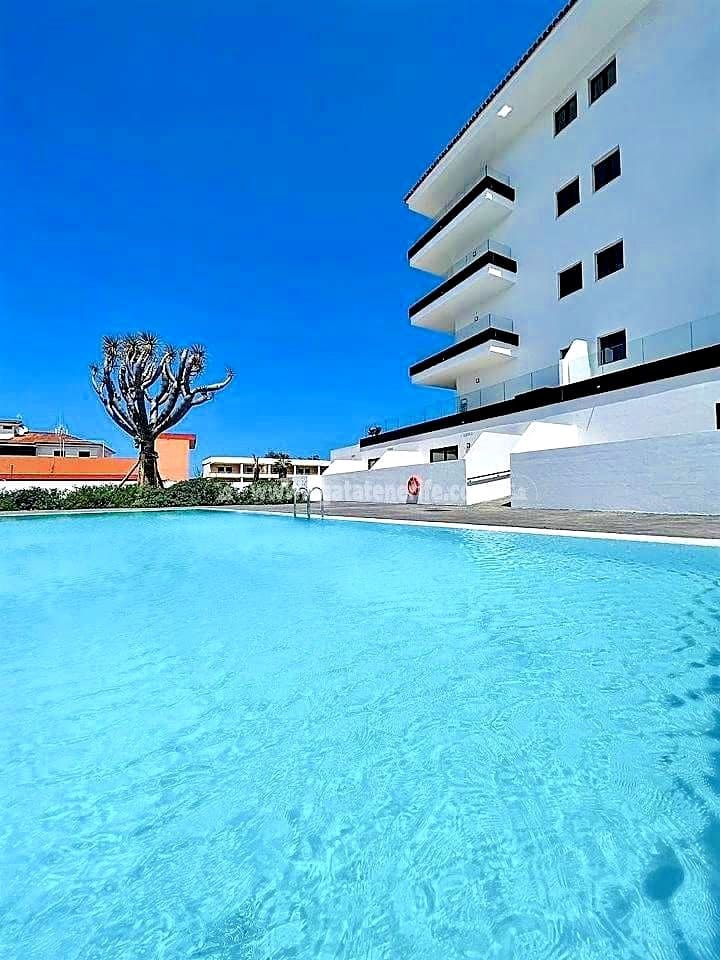 Appartement de 1 chambre à louer à Puerto de la Cruz avec piscine garage - 1 100 € (Ref: 8977551)
