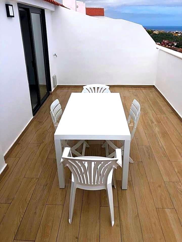 Appartement de 1 chambre à louer à Puerto de la Cruz avec piscine garage - 1 100 € (Ref: 8977551)