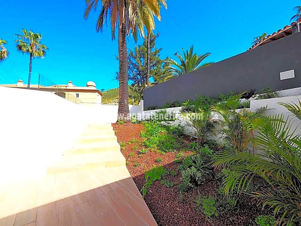 Appartement de 1 chambre à louer à Puerto de la Cruz avec piscine garage - 1 100 € (Ref: 8977551)