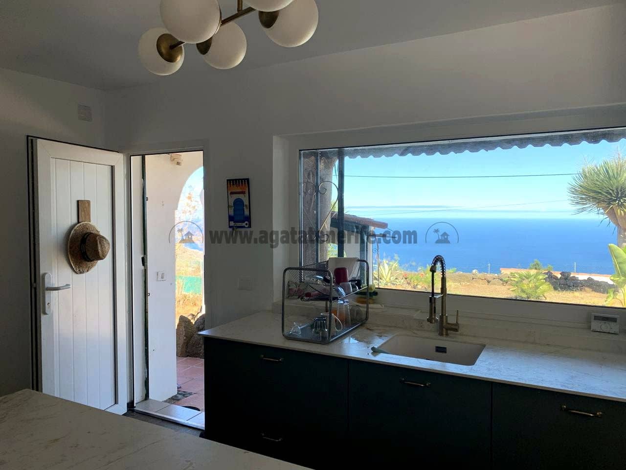 3 soveværelse Finca/Landehus til salg i Icod de los Vinos med swimmingpool - € 450.000 (Ref: 8980014)