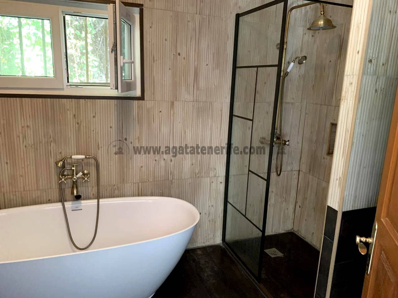 3 soveværelse Finca/Landehus til salg i Icod de los Vinos med swimmingpool - € 450.000 (Ref: 8980014)