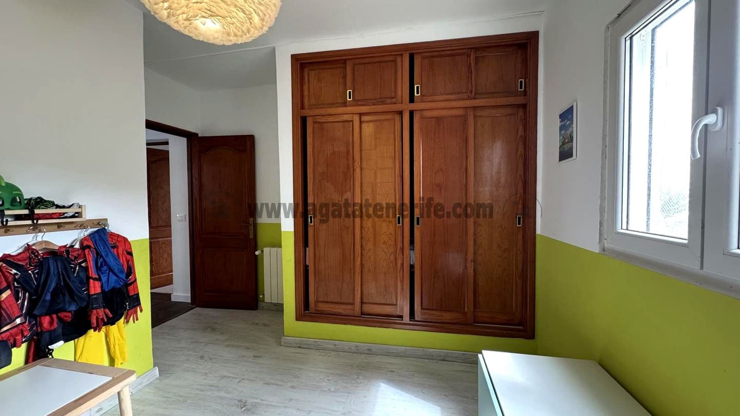 3 soveværelse Finca/Landehus til salg i Icod de los Vinos med swimmingpool - € 450.000 (Ref: 8980014)