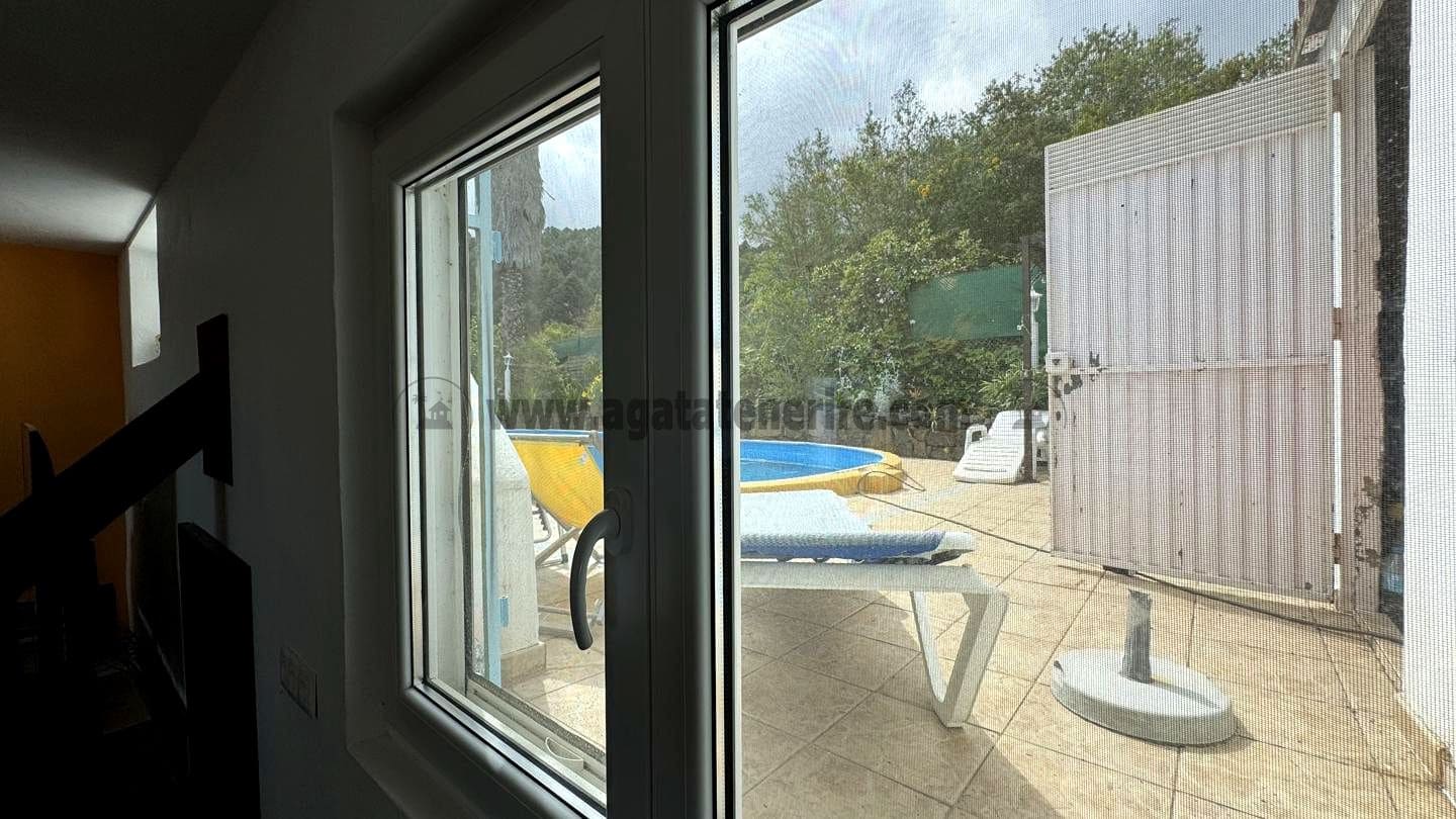 3 soveværelse Finca/Landehus til salg i Icod de los Vinos med swimmingpool - € 450.000 (Ref: 8980014)